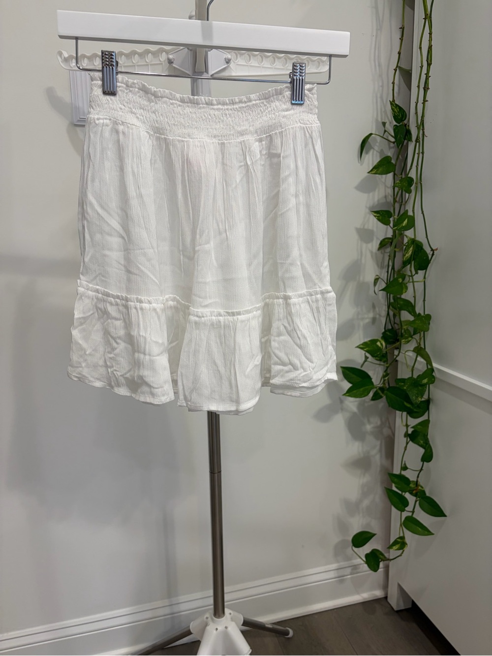 Xhilaration White Tiered Mini Skirt